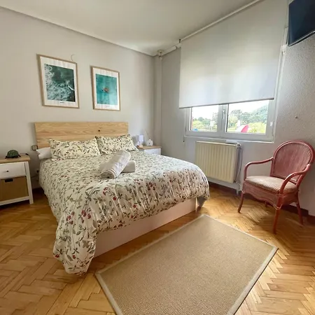 Casa de hóspedes Escuela De Surf Waves Sound - Compartido Santoña