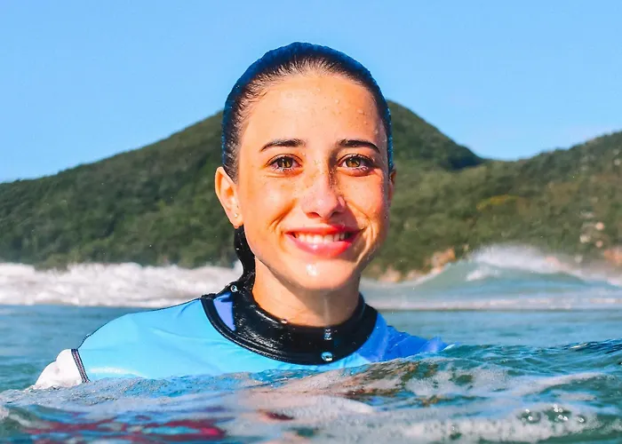 Escuela De Surf Waves Sound - Compartido Santoña